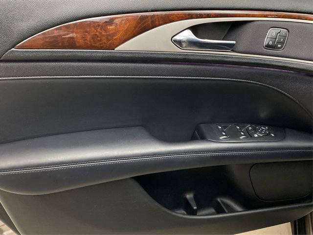 Used 2019 Lincoln MKZ Reserve image 24