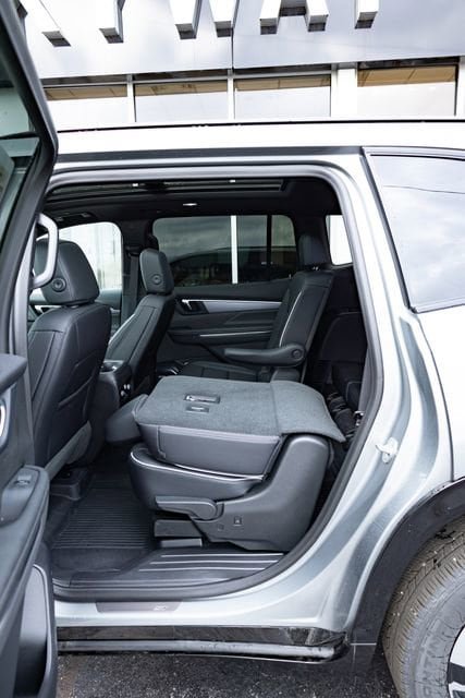 New 2026 Buick Enclave Sport Touring w/ Power Package FWD image 35
