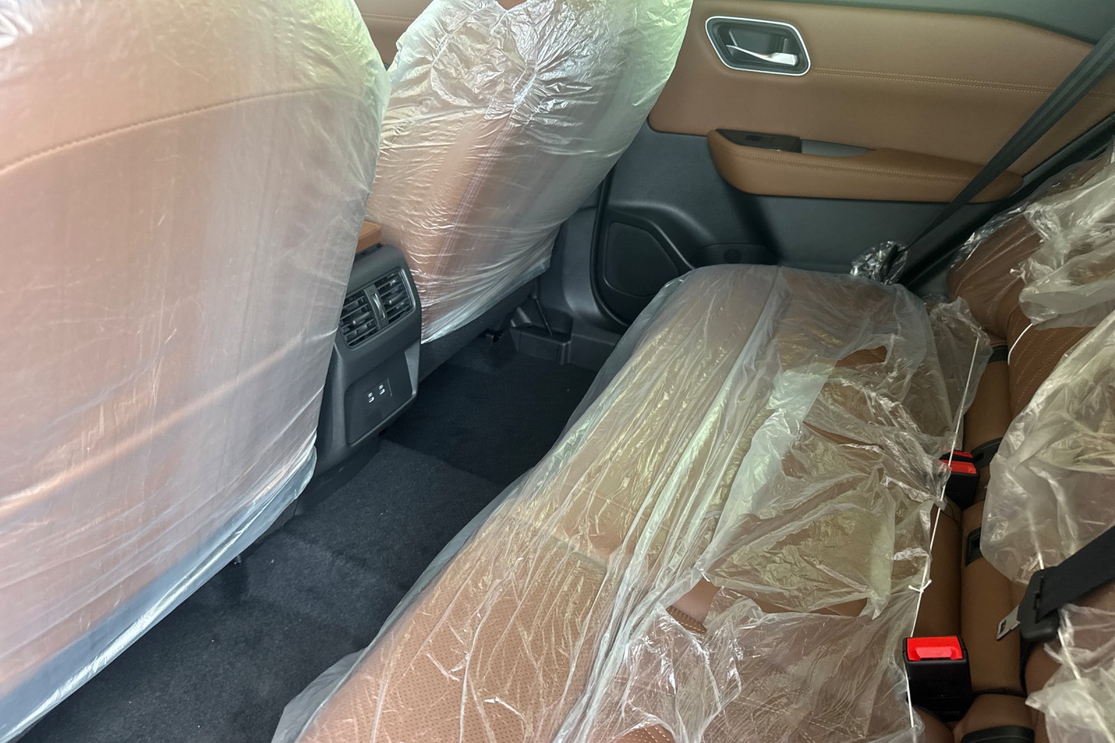New 2026 Nissan Rogue Platinum AWD/4WD image 14