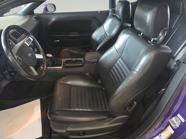 Used 2010 Dodge Challenger R/T RWD image 12