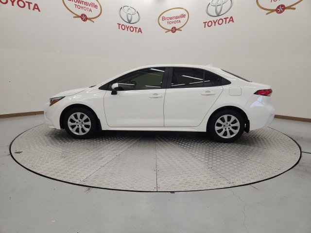Used 2026 Toyota Corolla LE image 5