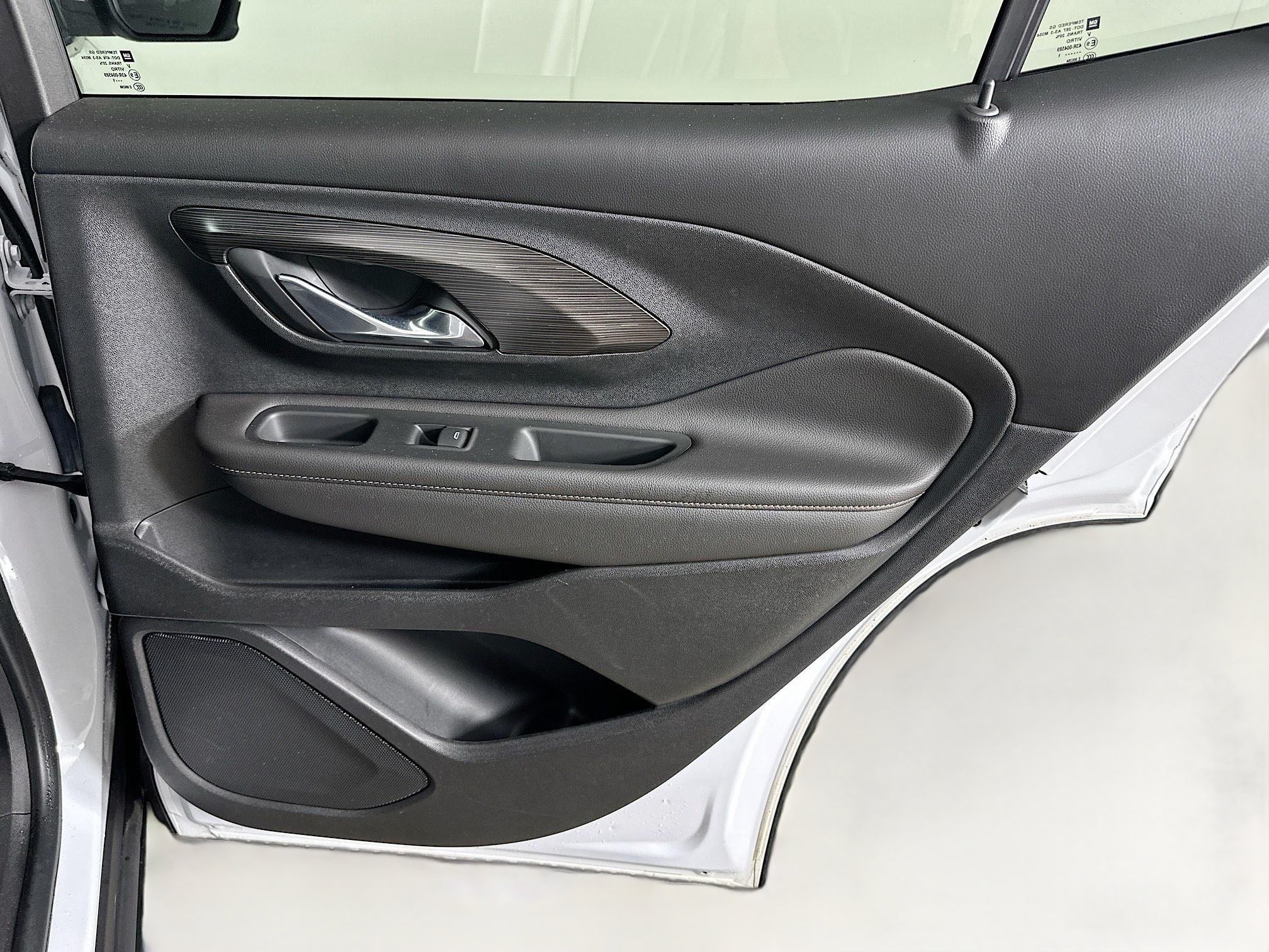 Used 2021 GMC Terrain SLT w/ LPO, Floor Liner Package FWD image 30