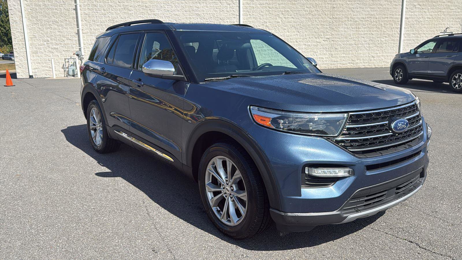 Used 2020 Ford Explorer XLT w/ Equipment Group 202A