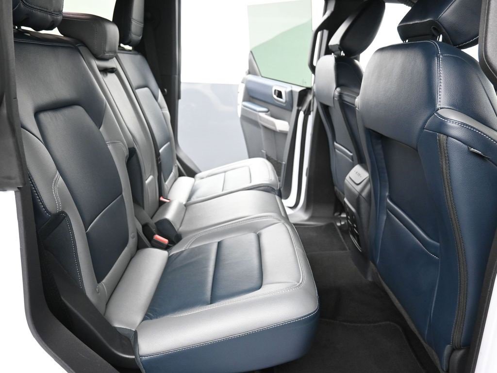 Used 2023 Ford Bronco Outer Banks image 10