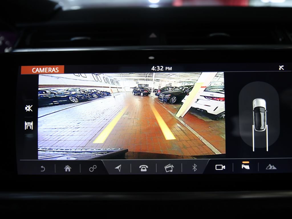 Used 2020 Land Rover Range Rover Velar R-Dynamic S AWD/4WD image 21