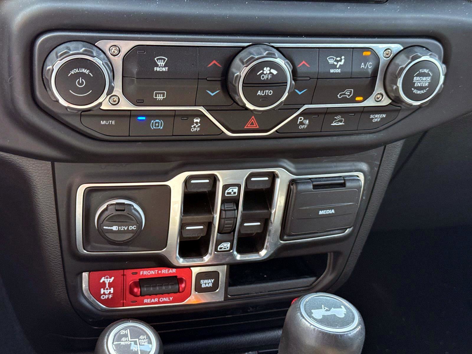 Used 2022 Jeep Wrangler Unlimited Rubicon 4xe w/ Safety Group image 20