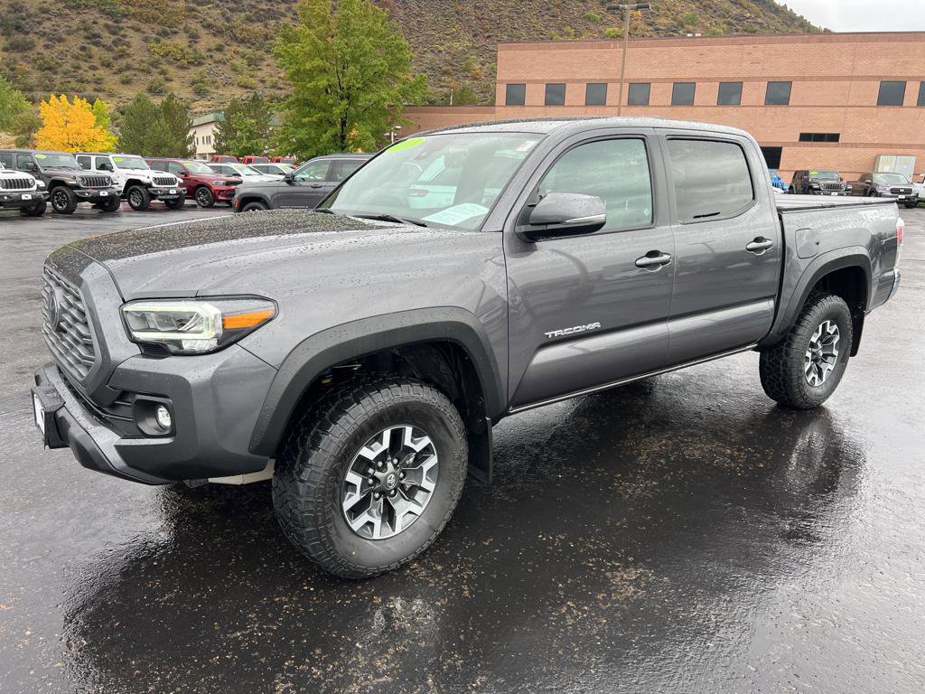 Used 2023 Toyota Tacoma TRD Off-Road image 3