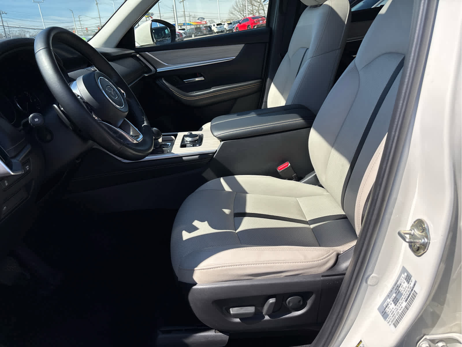 Used 2024 MAZDA CX-90 3.3 Turbo w/ Preferred Package image 8