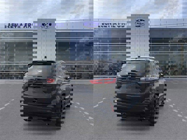 Used 2024 Ford Edge SE w/ Black Appearance Package image 8