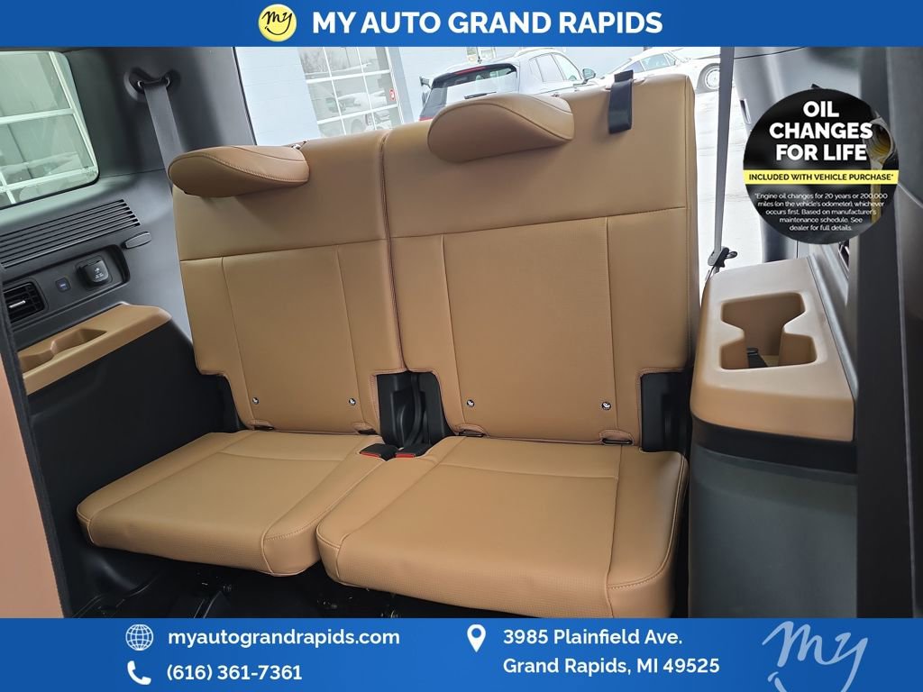 Used 2025 Hyundai Santa Fe Limited image 36
