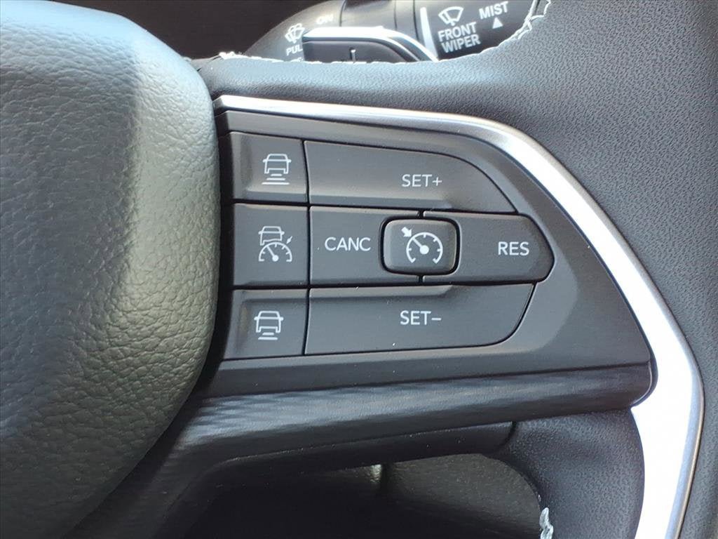 New 2025 Jeep Grand Cherokee L Laredo w/ Luxury Tech Group I image 12
