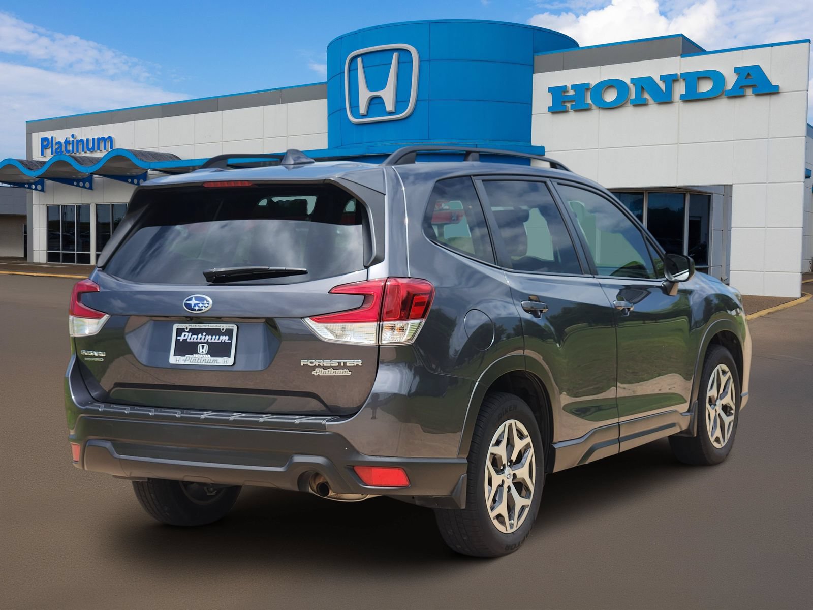 Used 2021 Subaru Forester Premium w/ Popular Package #1 AWD/4WD image 4