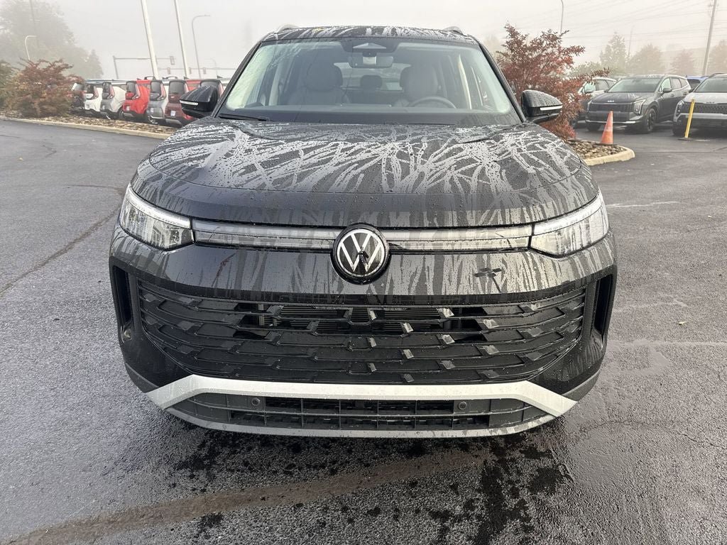 New 2026 Volkswagen Tiguan SE AWD/4WD image 2