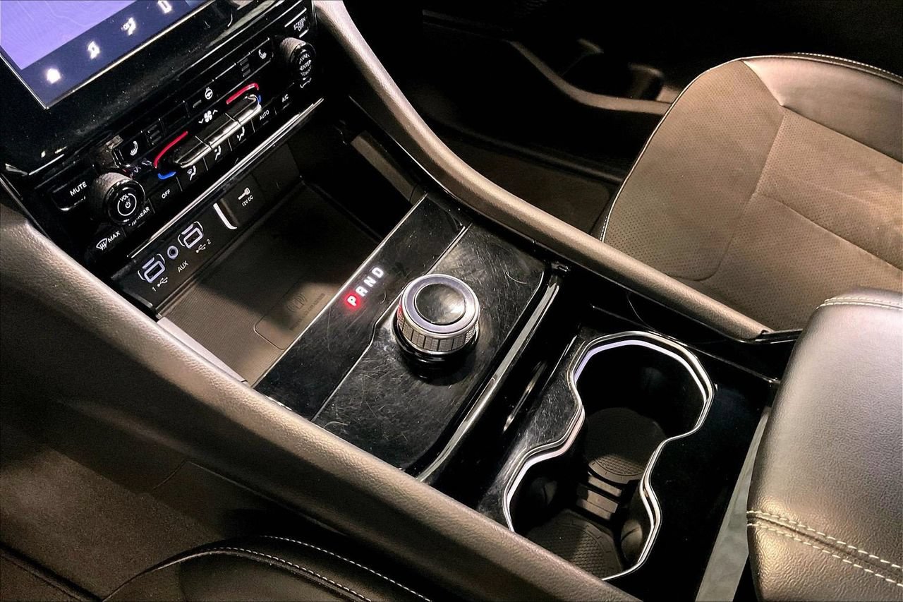 Certified 2023 Jeep Grand Cherokee Altitude AWD/4WD image 32