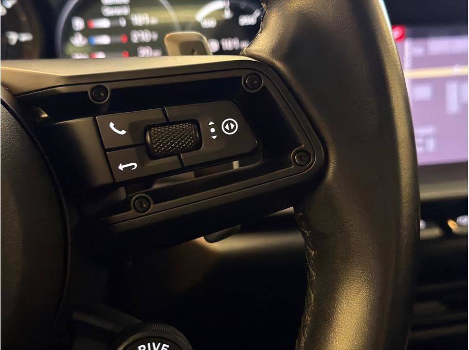 Used 2020 Porsche 911 Carrera image 18