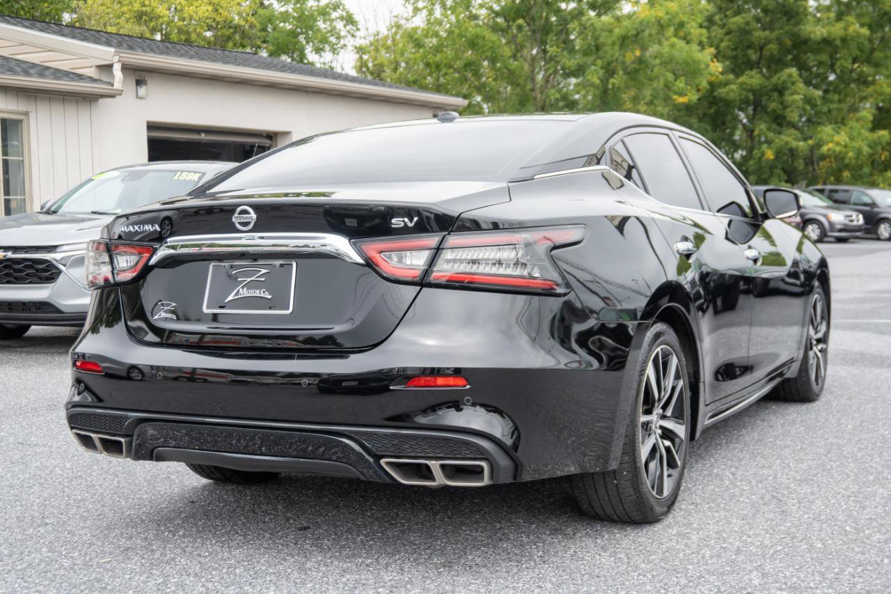 Used 2022 Nissan Maxima SV w/ Floor Mat Group FWD image 11