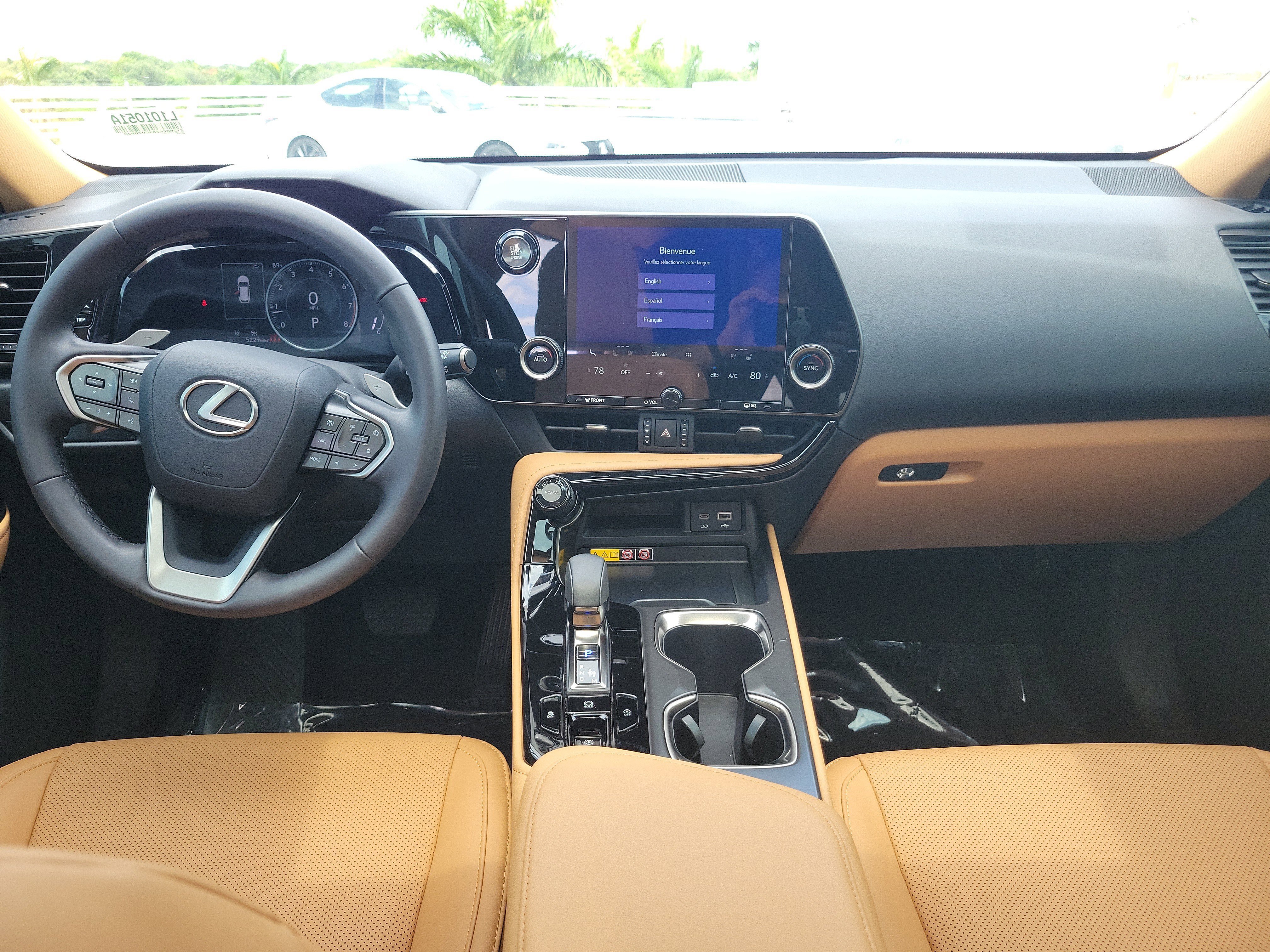 Certified 2025 Lexus NX 250 FWD w/ Accessory Package (K3) image 15