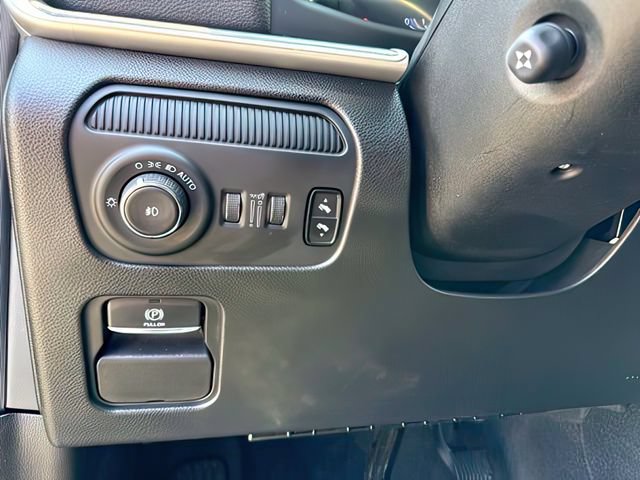 Used 2024 Jeep Wagoneer Series II AWD/4WD image 18