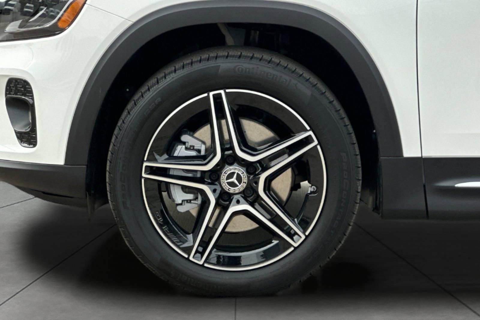 New 2026 Mercedes-Benz GLB 250 image 3