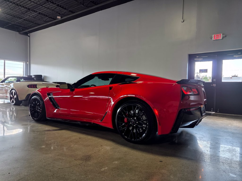 Used 2017 Chevrolet Corvette Z06 w/ Battery Protection Package RWD image 6