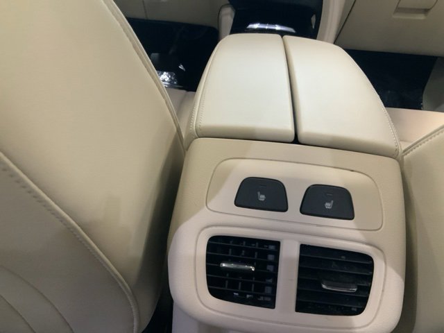 Used 2023 Buick Envision Avenir image 42