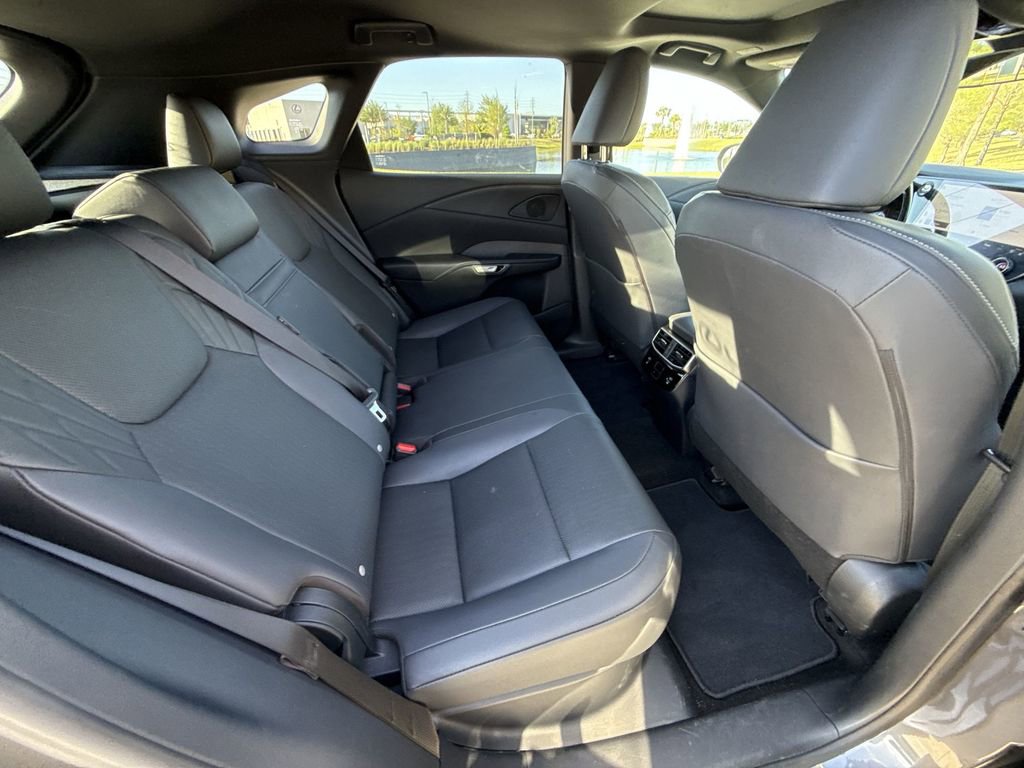 Used 2025 Lexus RX 350 Premium w/ Accessory Package (Z1) FWD image 17