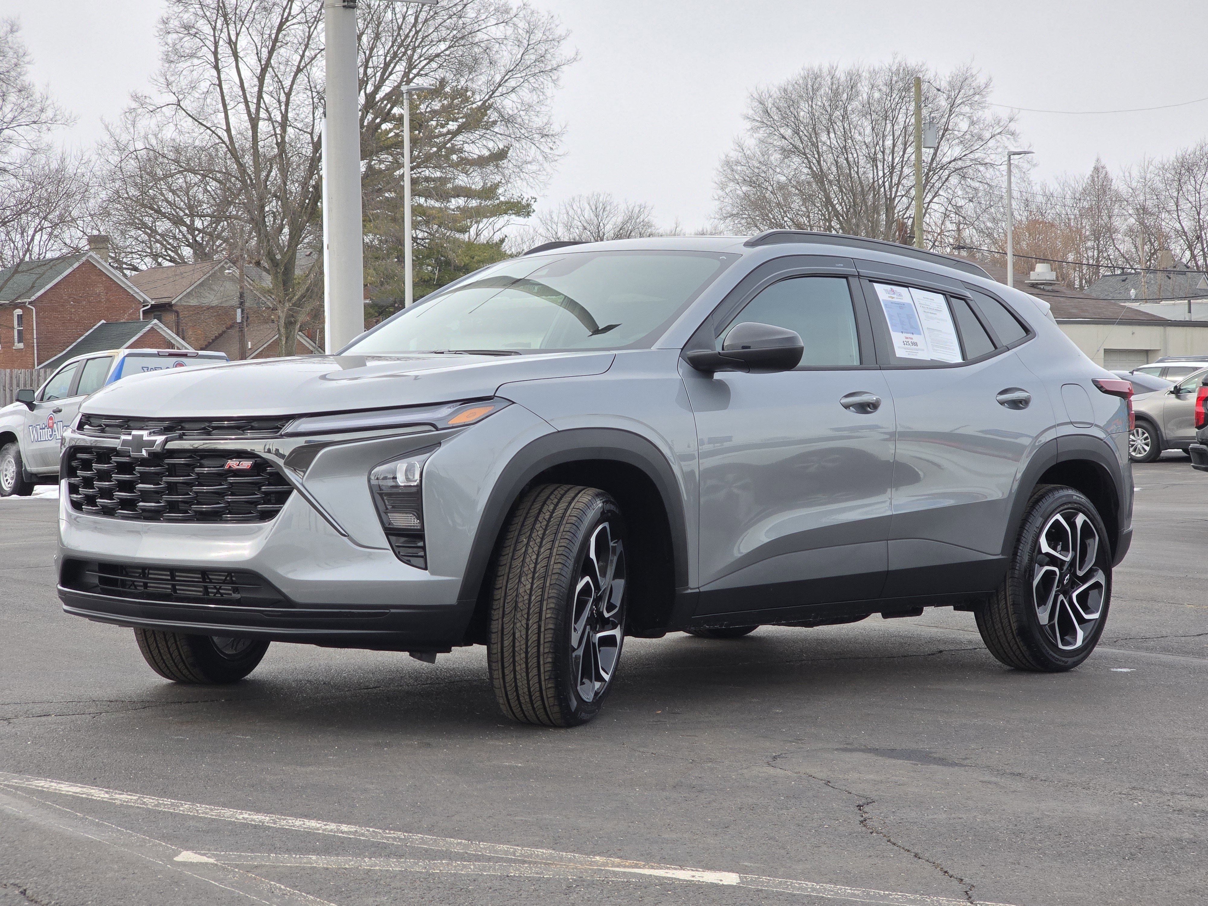 Used 2025 Chevrolet Trax RS w/ Sunroof Package image 19
