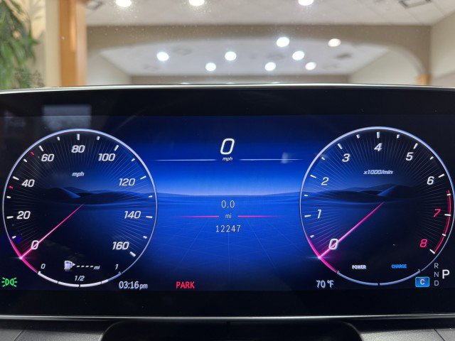 Certified 2025 Mercedes-Benz GLC 300 image 9