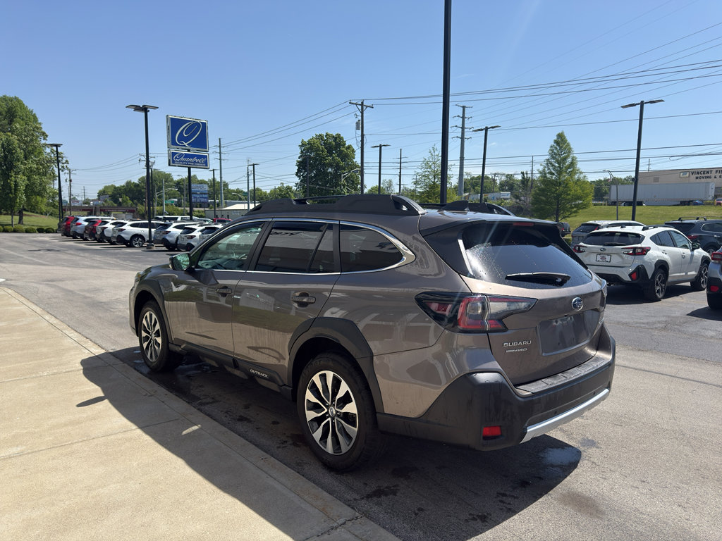 Used 2024 Subaru Outback Limited AWD/4WD image 5
