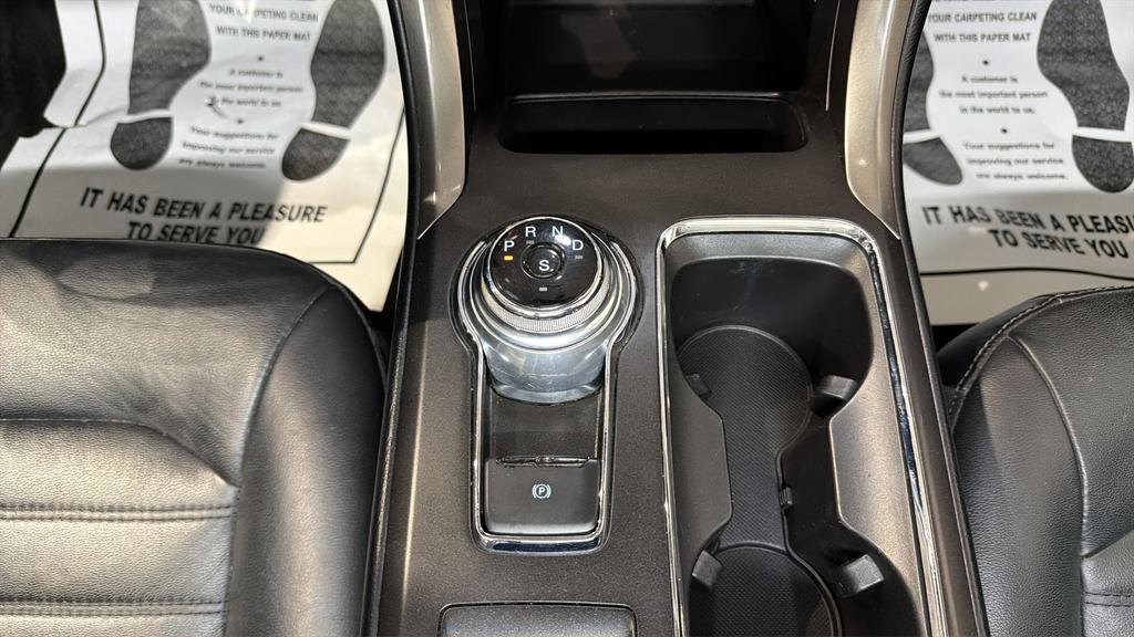 Used 2018 Ford Fusion SE w/ Fusion SE Technology Package image 23