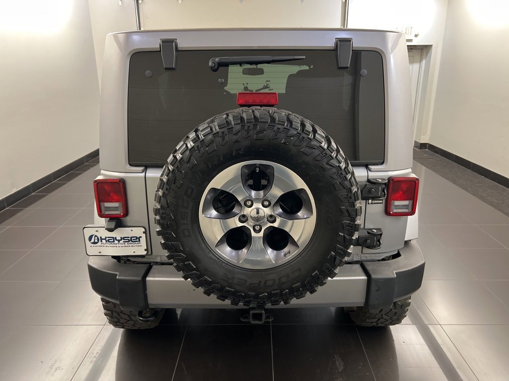Used 2016 Jeep Wrangler Unlimited Sahara w/ Dual Top Group image 5