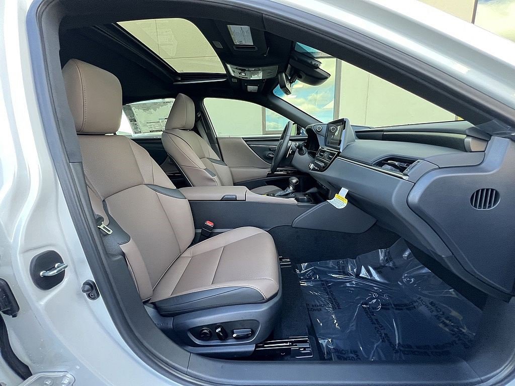 New 2025 Lexus ES 350 w/ Premium Package image 24