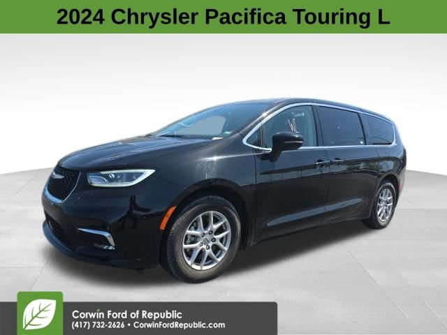 Used 2024 Chrysler Pacifica Touring-L image 1