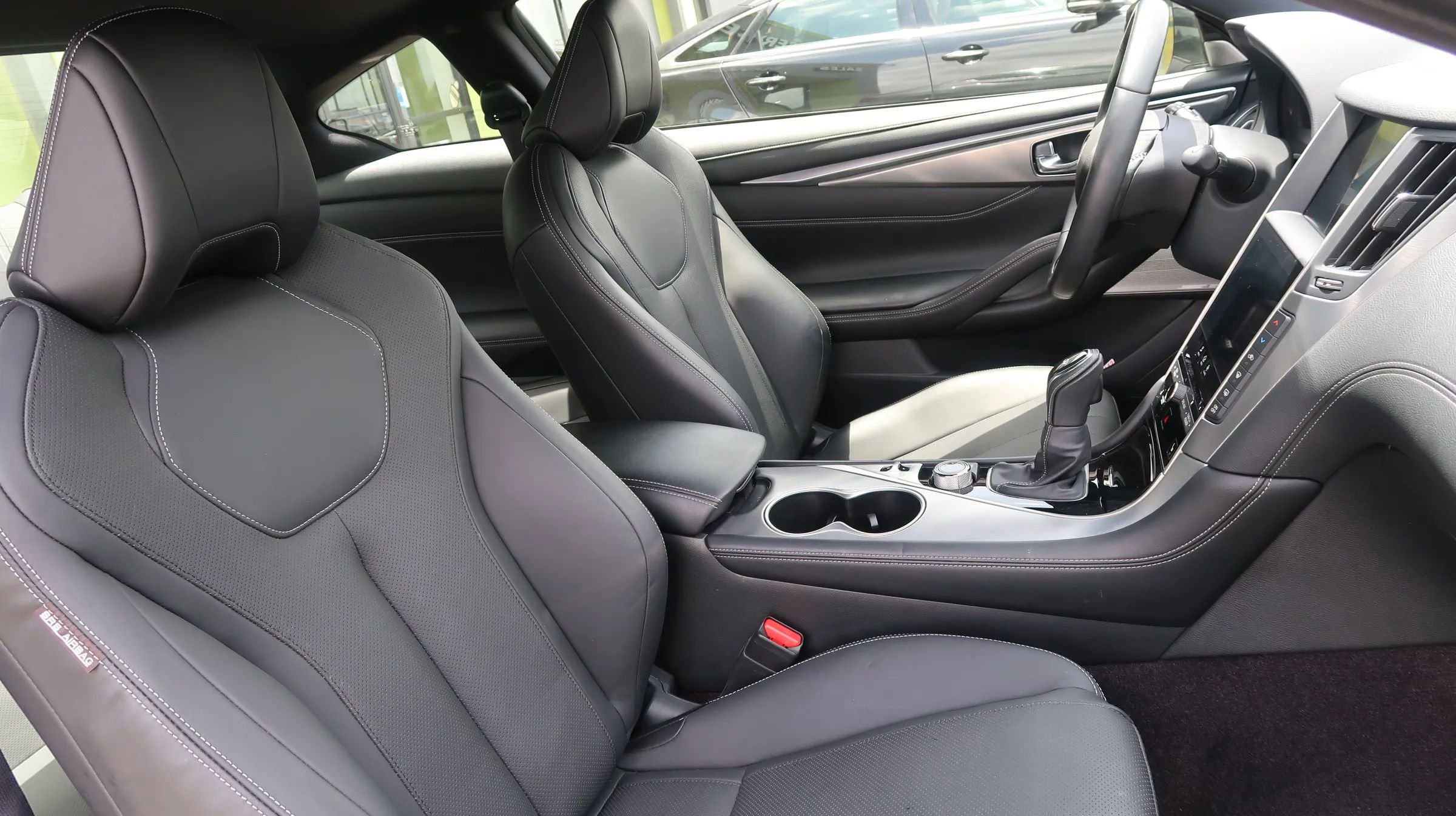 Used 2021 INFINITI Q60 3.0t Luxe w/ Essential Package RWD image 23
