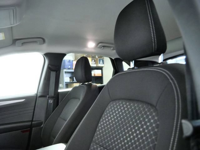 Certified 2025 Ford Escape Active AWD/4WD image 17