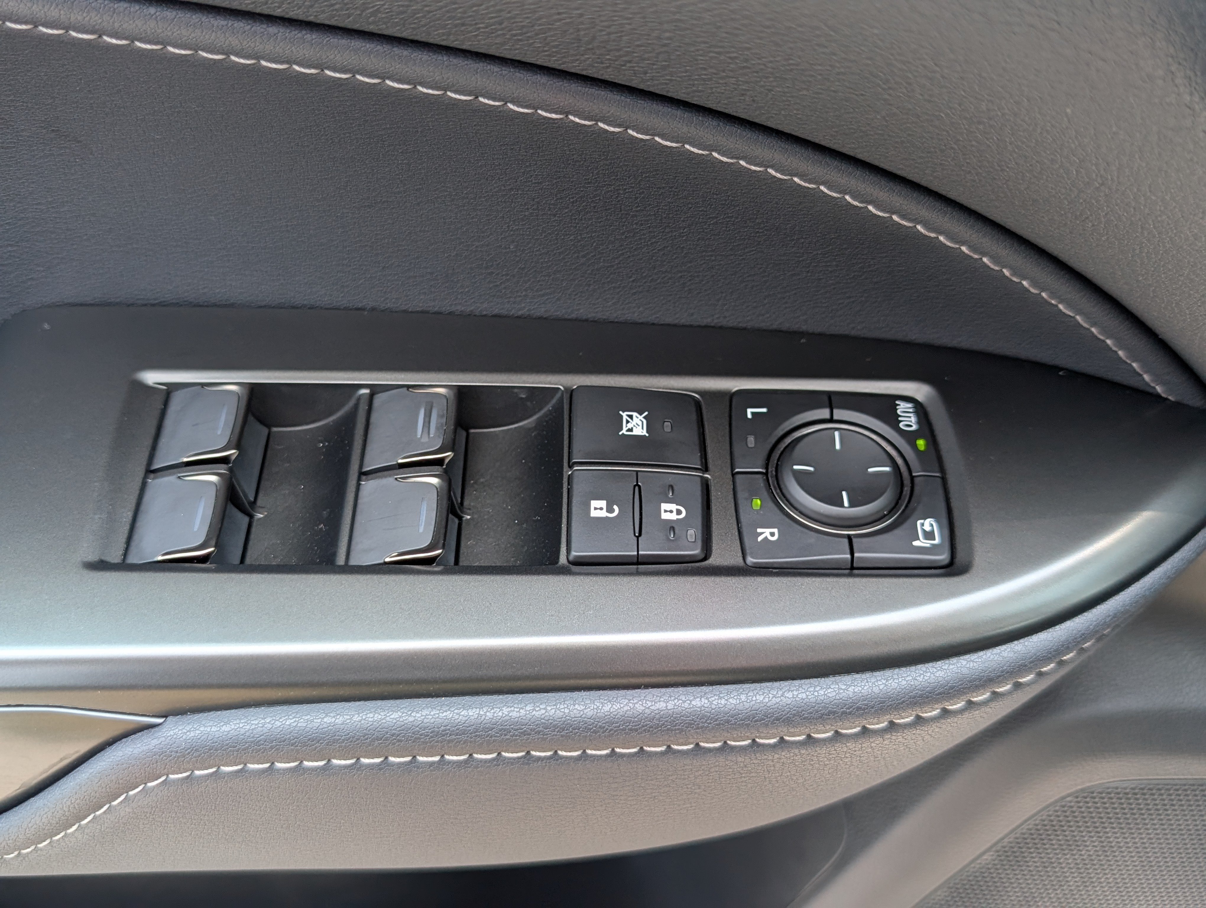 Certified 2026 Lexus NX 350 AWD w/ Cold Area Package image 20