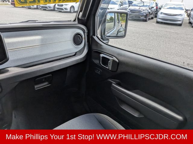 Certified 2025 Jeep Gladiator Sport AWD/4WD image 16