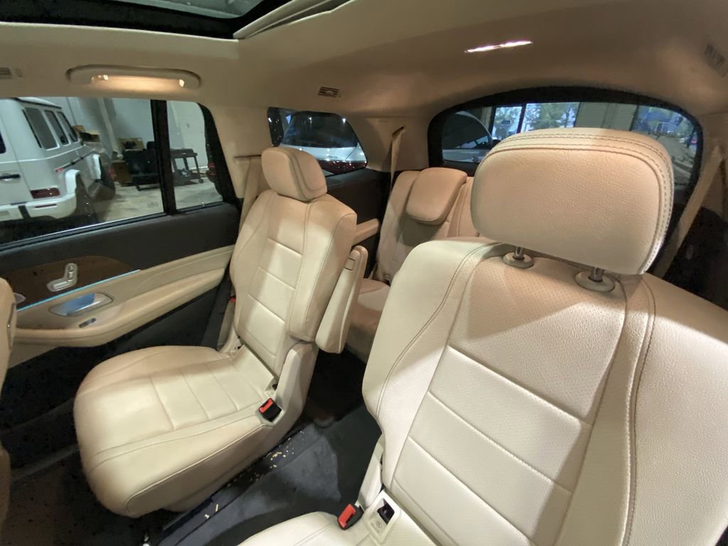 Used 2020 Mercedes-Benz GLS 450 4MATIC image 5