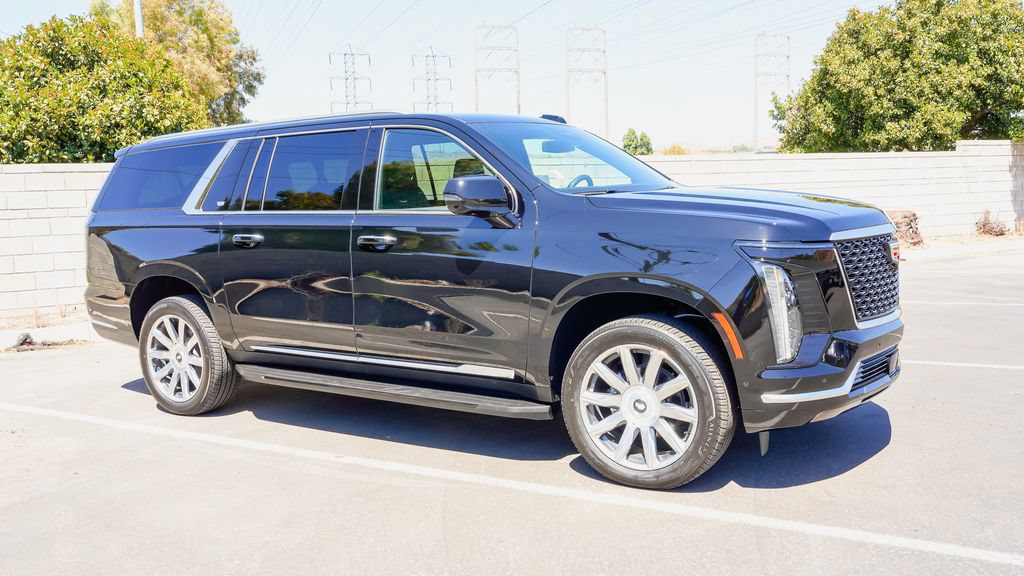 New 2026 Cadillac Escalade ESV 4WD image 6