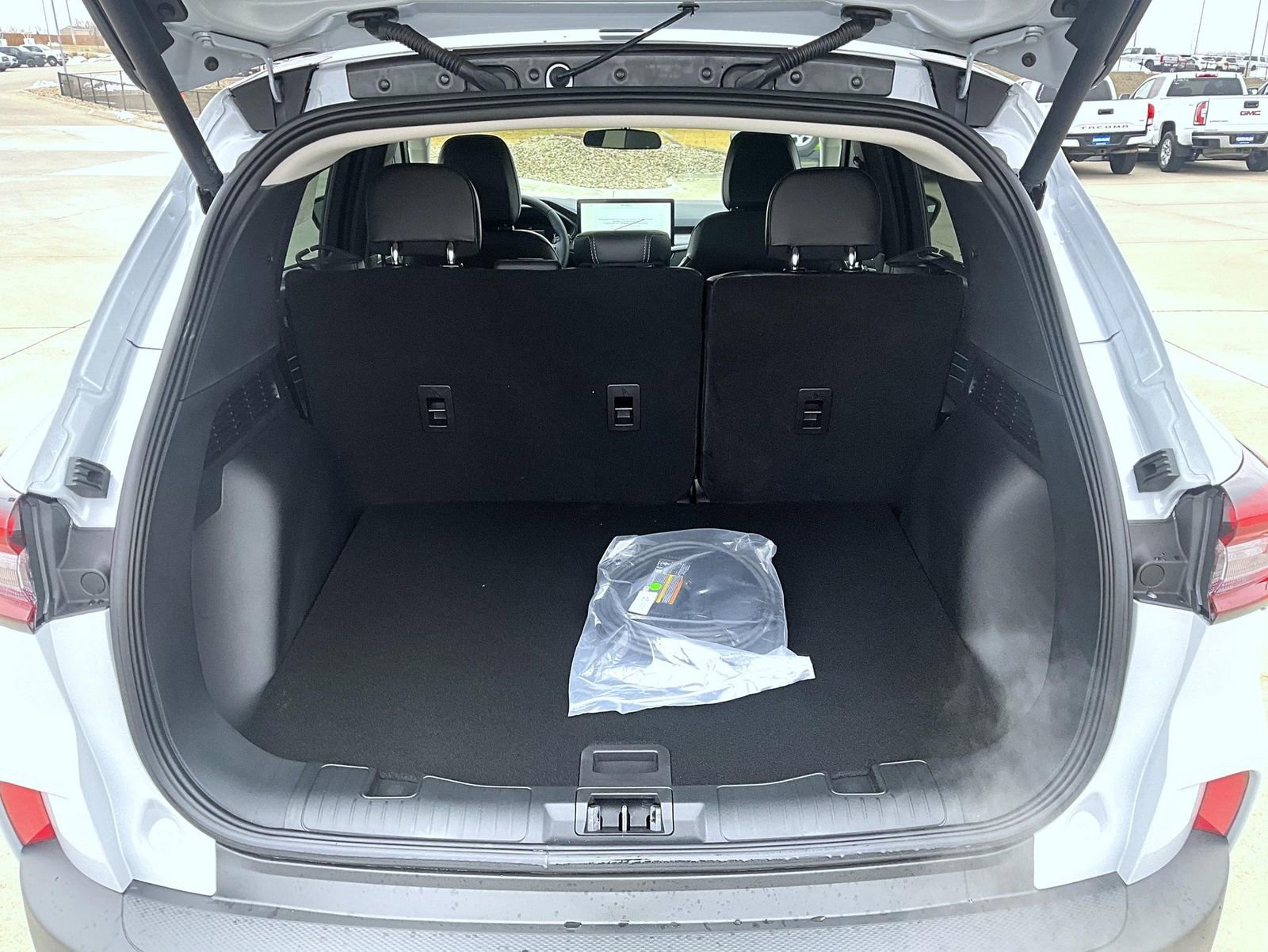 New 2026 Ford Escape SE image 14