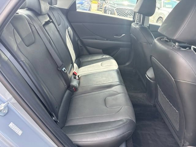 Used 2023 Hyundai Elantra Limited FWD image 18