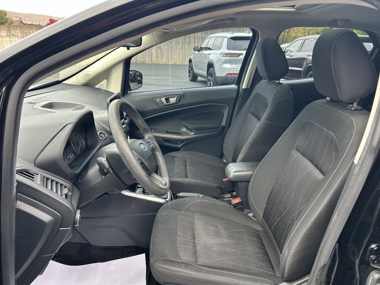 Used 2021 Ford EcoSport SE FWD image 15