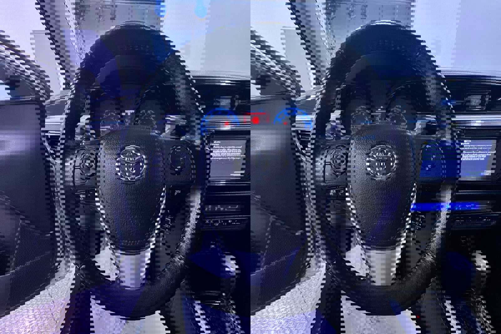 Used 2014 Toyota Corolla S image 15