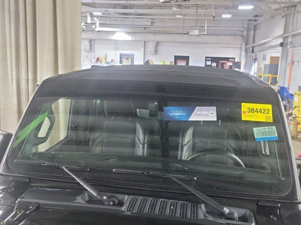 Used 2023 Jeep Wrangler Unlimited Sahara w/ Cold Weather Group image 7