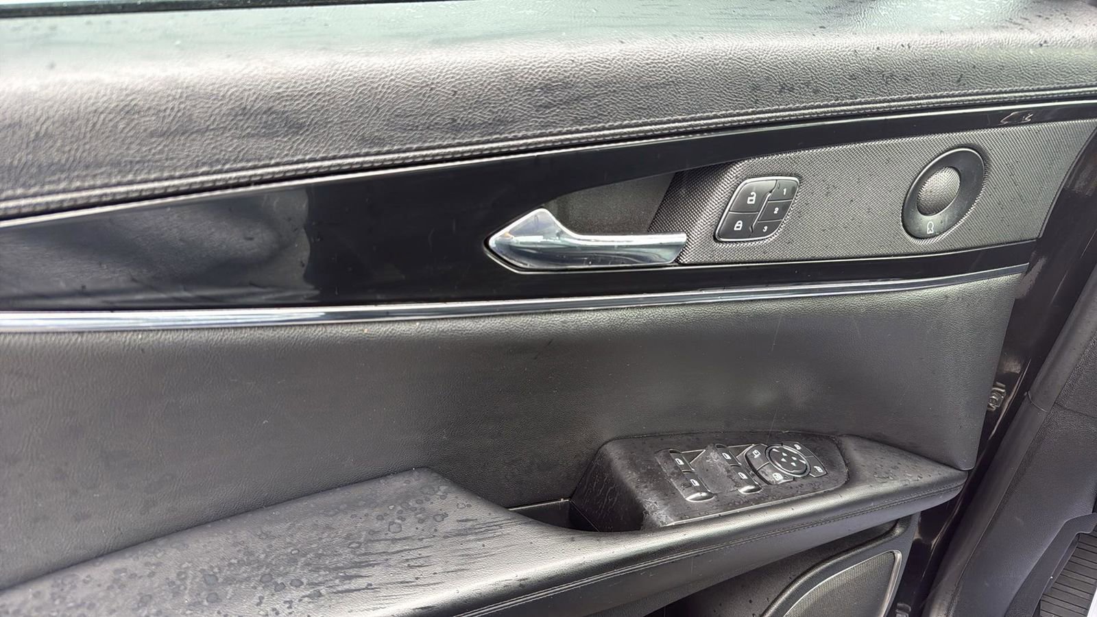 Used 2022 Lincoln Nautilus Reserve w/ Equipment Group 201A image 12