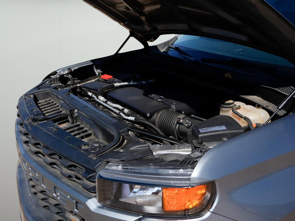 Used 2020 Chevrolet Silverado 1500 Custom w/ Custom Value Package image 8