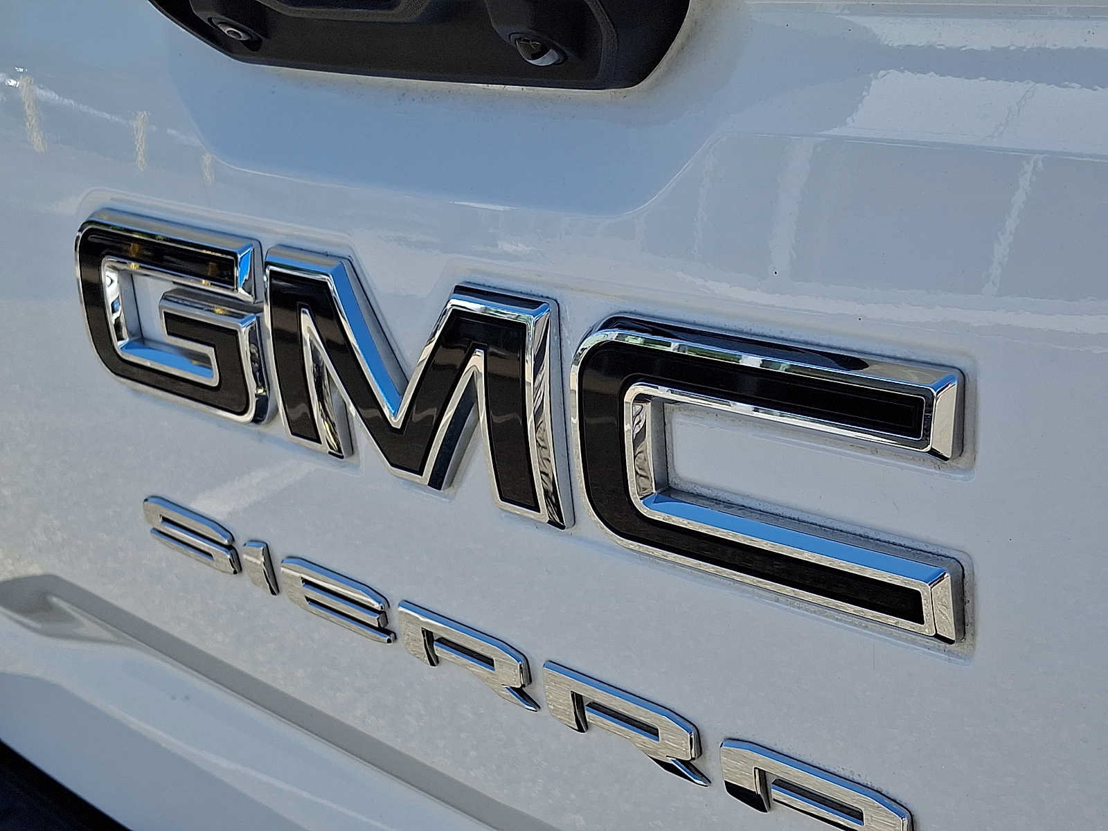 Used 2023 GMC Sierra 1500 Elevation w/ LPO, Elevation Black Package AWD/4WD image 28