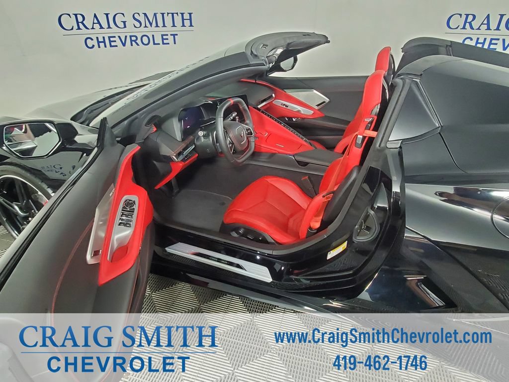 Used 2024 Chevrolet Corvette Stingray Premium Conv w/ Z51 Performance Package RWD image 10