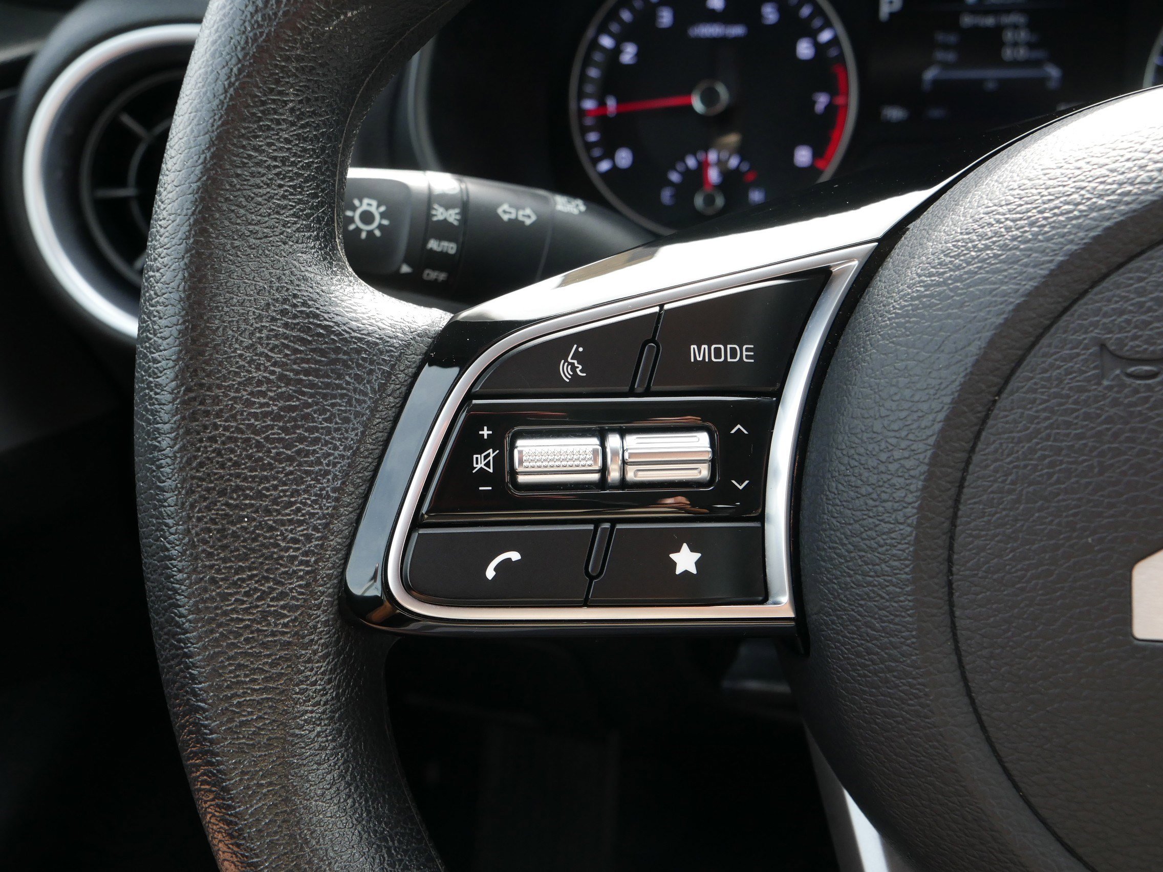 Certified 2022 Kia Forte LXS image 30