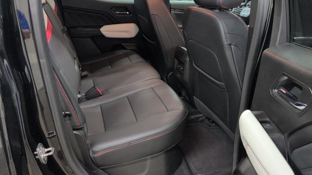Used 2024 GMC Canyon AT4X AWD/4WD image 23